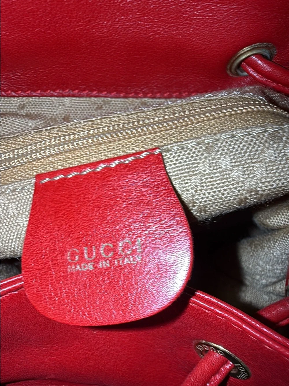 GUCCI VINTAGE BAMBOO RED LEATHER BACKPACK BAG (AUTHENTIC! )  Nice preowned
